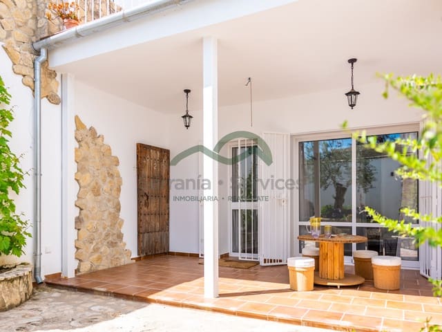 Image No.4-2 Bed Country House for sale