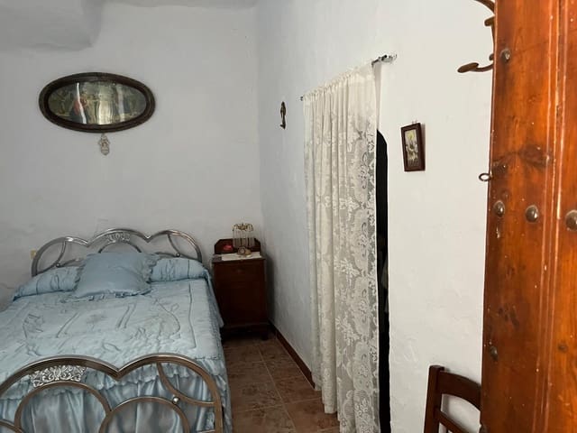 Image No.7-4 Bed Country House for sale