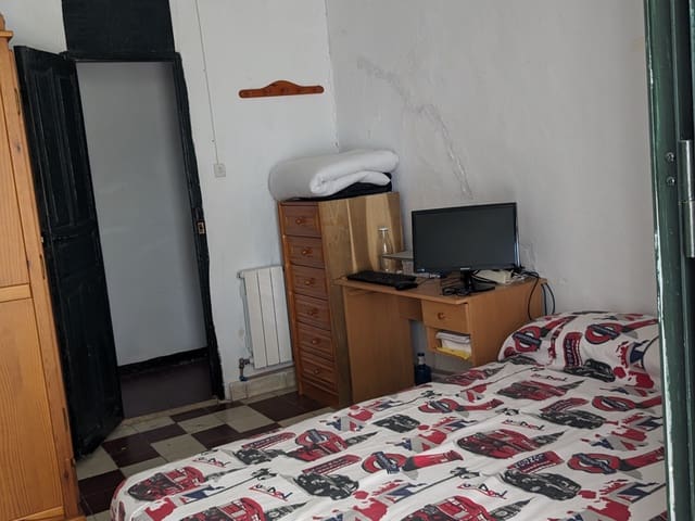 Image No.29-8 Bed Country House for sale