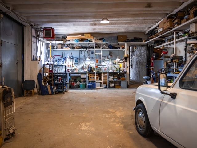 Image No.47-8 Bed Country House for sale