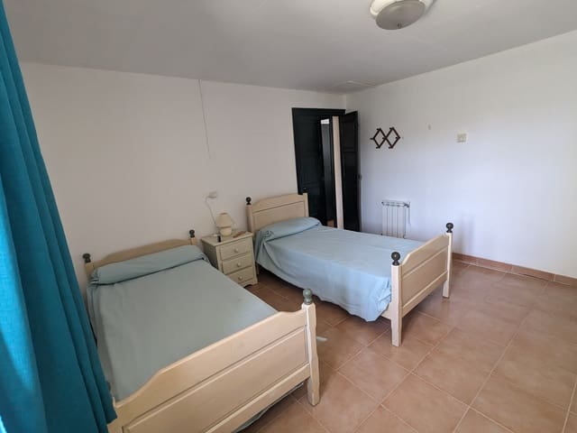 Image No.51-8 Bed Country House for sale