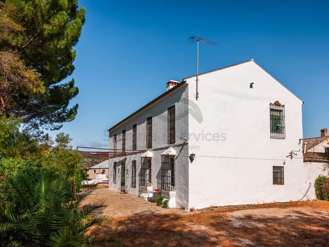 Image No.9-8 Bed Country House for sale