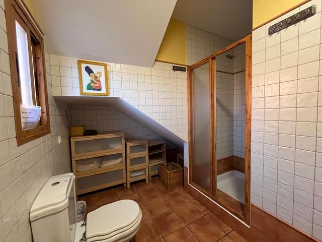 Image No.13-4 Bed Country House for sale