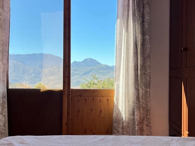 Image No.16-4 Bed Country House for sale