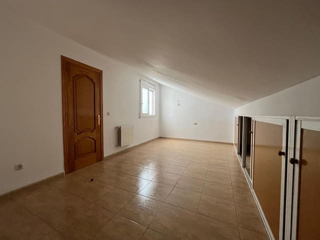 Image No.10-5 Bed Townhouse for sale