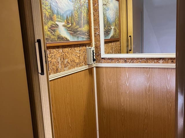 Image No.5-5 Bed Townhouse for sale