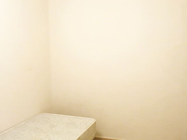 Image No.12-2 Bed Townhouse for sale