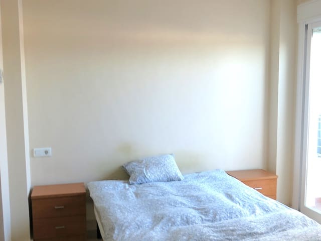 Image No.9-2 Bed Townhouse for sale