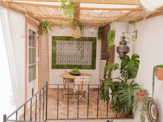 Image No.21-3 Bed Townhouse for sale