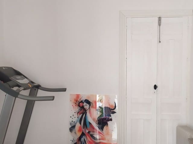 Image No.4-3 Bed Townhouse for sale