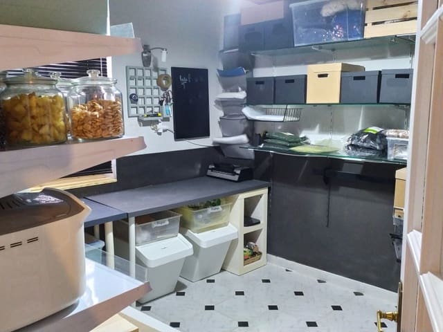 Image No.9-3 Bed Townhouse for sale