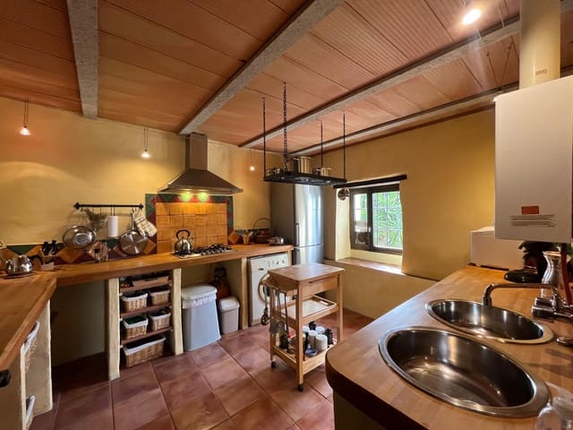 Image No.5-1 Bed Country House for sale