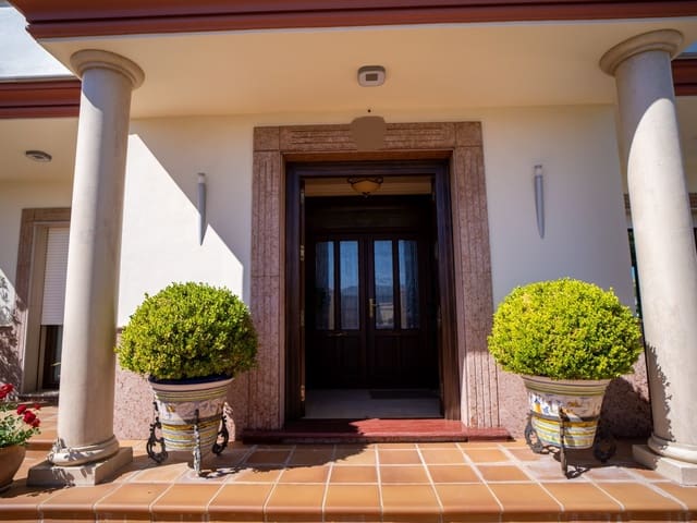 Image No.3-Villa for sale