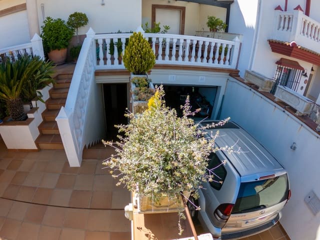 Image No.36-Villa for sale