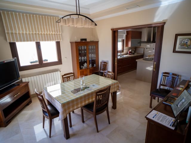 Image No.5-Villa for sale