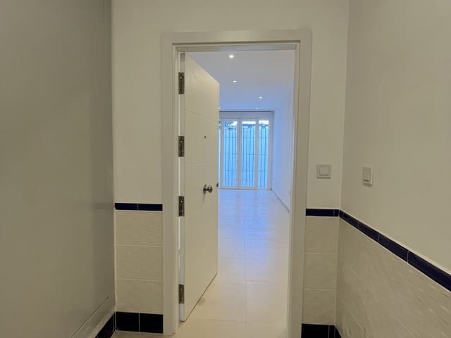 Image No.10-2 Bed Apartment for sale