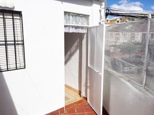 Image No.8-2 Bed Townhouse for sale