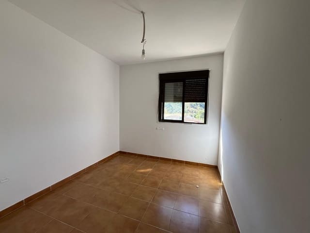 Image No.5-3 Bed Townhouse for sale