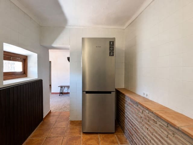 Image No.16-3 Bed Townhouse for sale