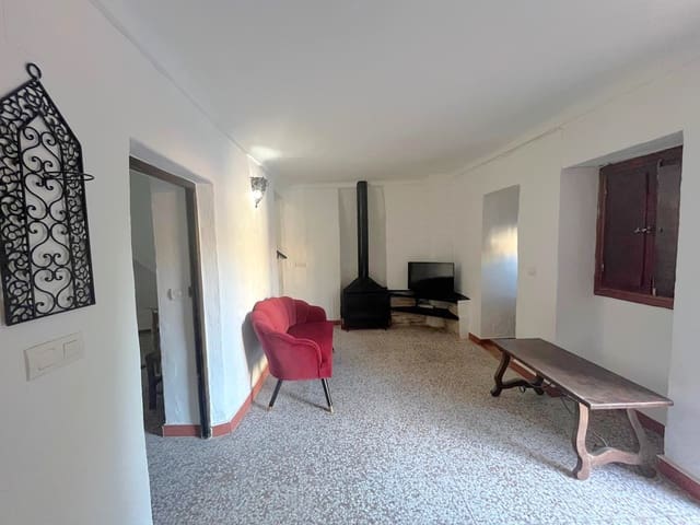 Image No.18-3 Bed Townhouse for sale