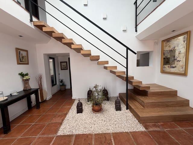 Image No.3-Villa de 4 chambres à vendre à Ronda