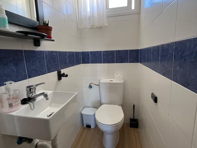 Image No.16-3 Bed Country House for sale