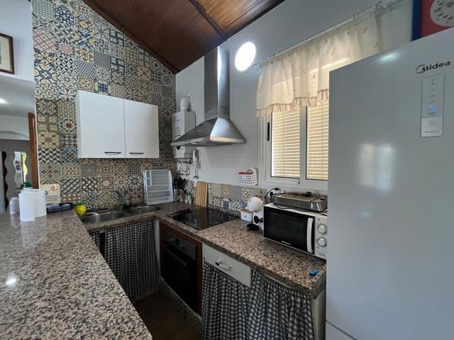 Image No.8-3 Bed Country House for sale