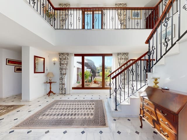 Image No.3-5 Bed Villa for sale