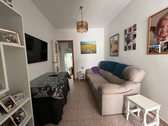 Image No.21-3 Bed Apartment for sale