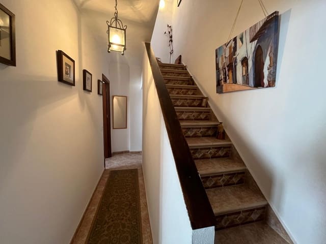 Image No.7-2 Bed Townhouse for sale