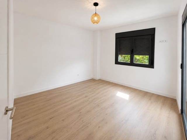 Image No.3-3 Bed Townhouse for sale