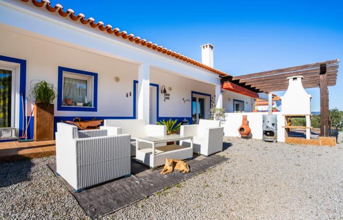 Image No.12-6 Bed Villa / Detached for sale