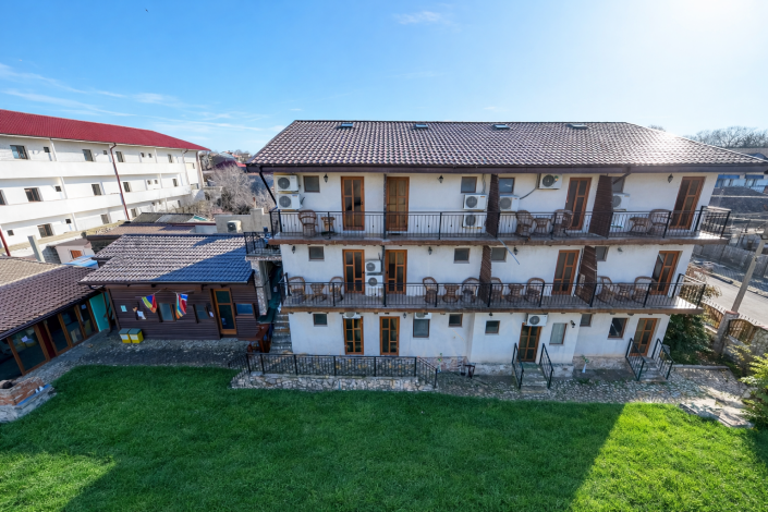 Image No.2-12 Bed Hotel for sale