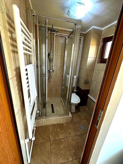 Image No.14-12 Bed Hotel for sale