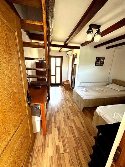 Image No.16-12 Bed Hotel for sale