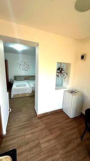 Image No.17-12 Bed Hotel for sale