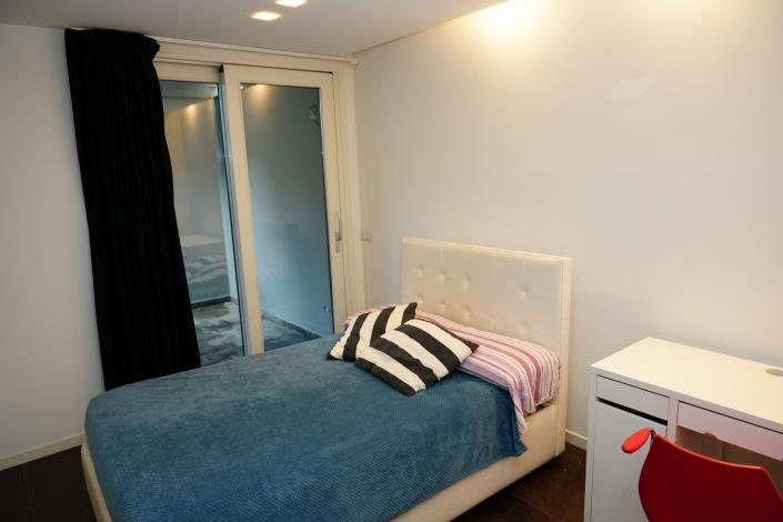 Image No.44-3 Bed Villa / Detached for sale