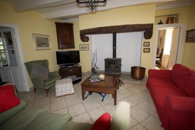 60FE5770-72DE-4109-A1B3-AE81AF2E9CE8_1_105_c