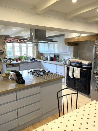 Image No.11-4 Bed Country Property for sale