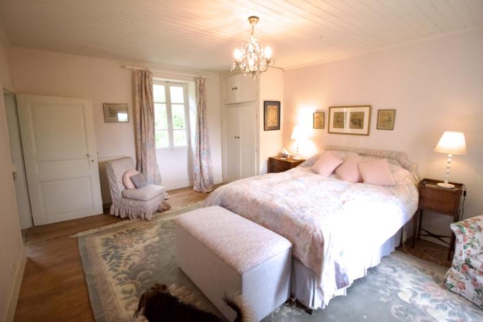 Image No.12-4 Bed Country Property for sale