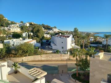 3-UPPER-ROOF-TERRACE-VIEWS