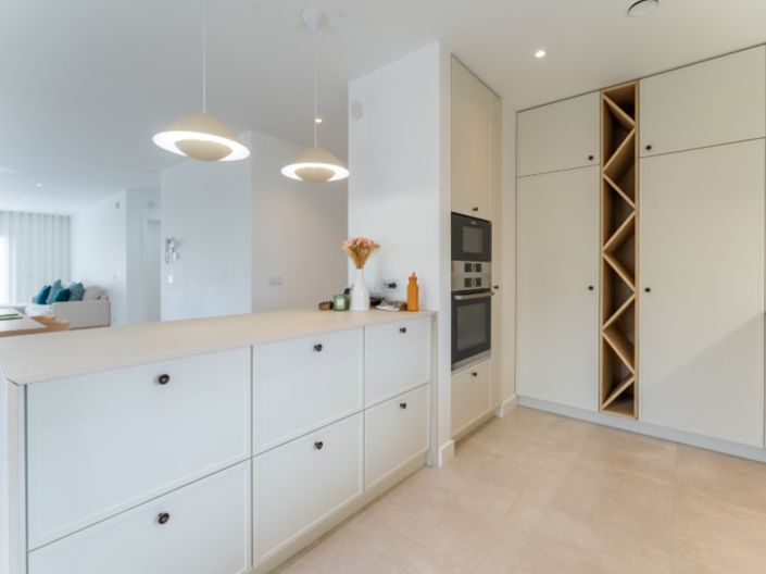 Image No.13-4 Bed House for sale