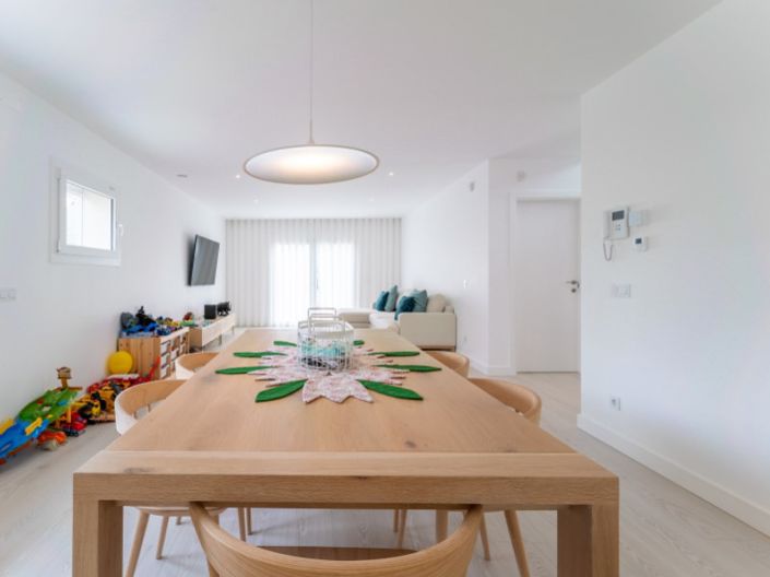 Image No.14-4 Bed House for sale