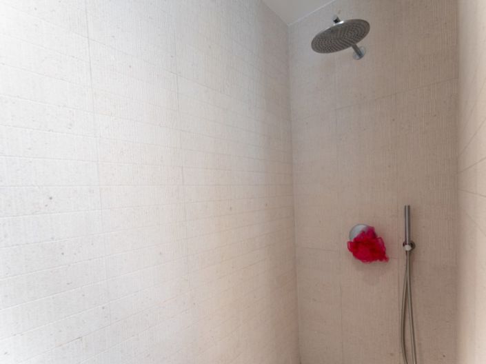 Image No.36-4 Bed House for sale