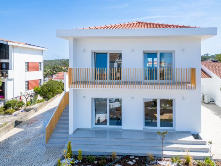 Image No.4-4 Bed House for sale