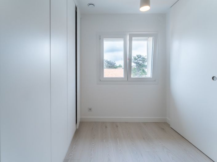 Image No.51-4 Bed House for sale