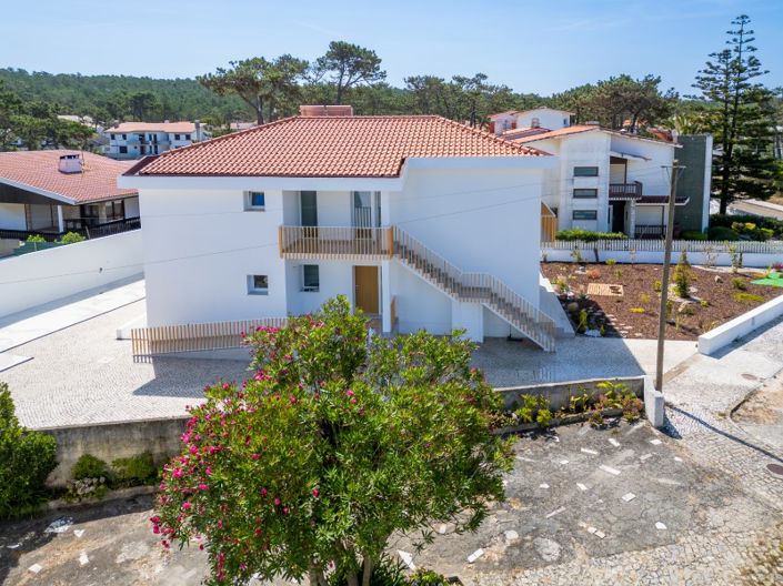 Image No.57-4 Bed House for sale