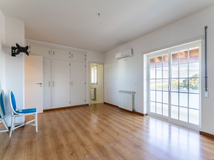 Image No.40-3 Bed House for sale