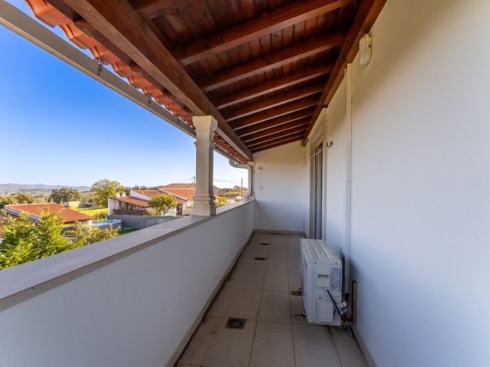 Image No.47-3 Bed House for sale