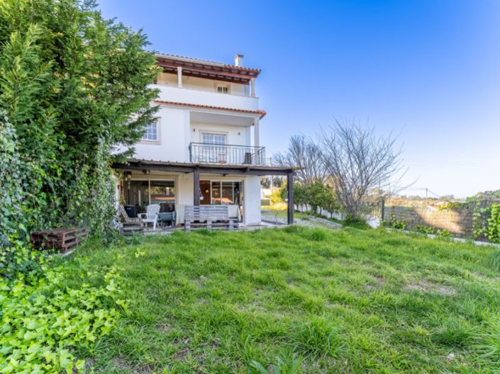 Image No.5-3 Bed House for sale